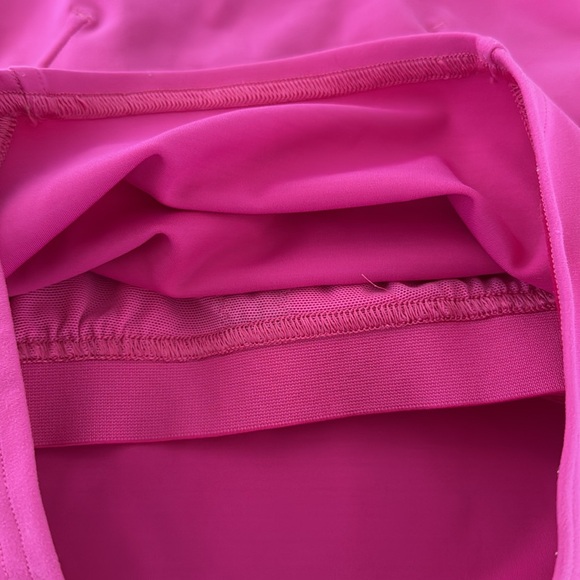 Pink Lululemon Tank. Size XS. Great Condition - Picture 3 of 7